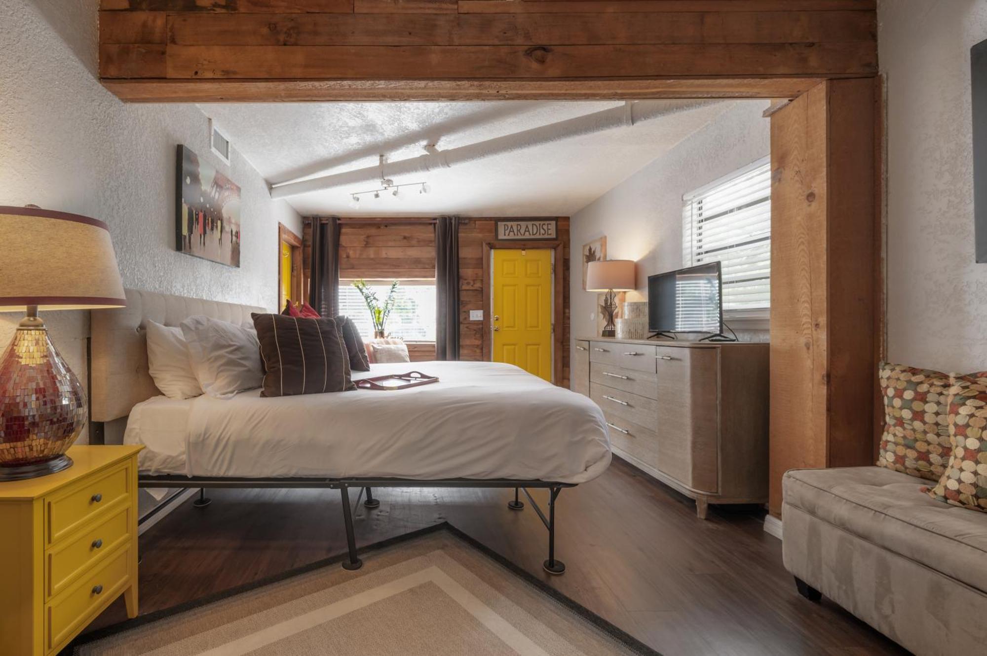 Hidden Couples Loft Retreat In Heights Foodie District Tampa Exterior foto